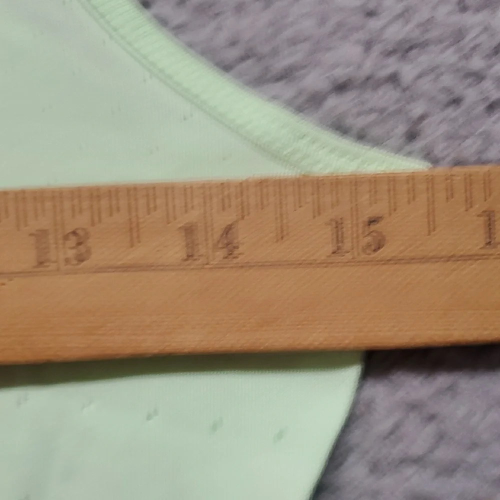 Nike Women’s Neon Green Cropped Training Tank Top Size S - Picture 5 of 7